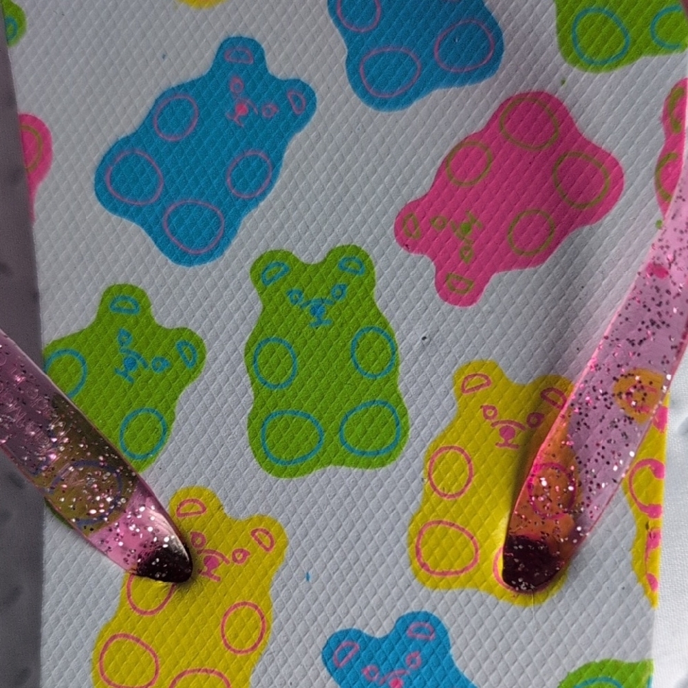 New Women's Gummy Bear Flip Flops - Picture 3 of 5